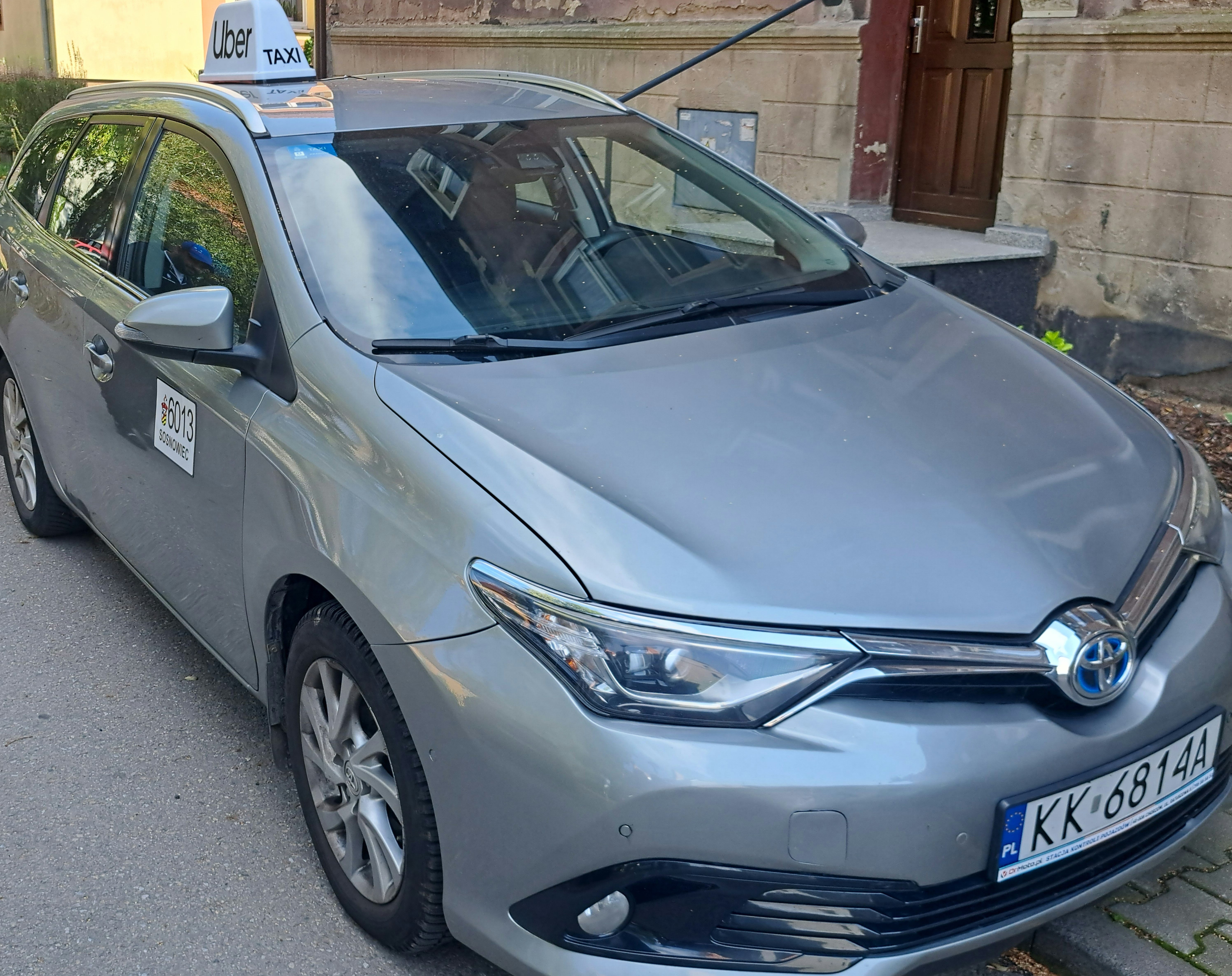 TOYOTA AURIS