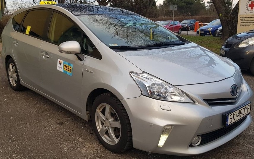 TOYOTA PRIUS PLUS